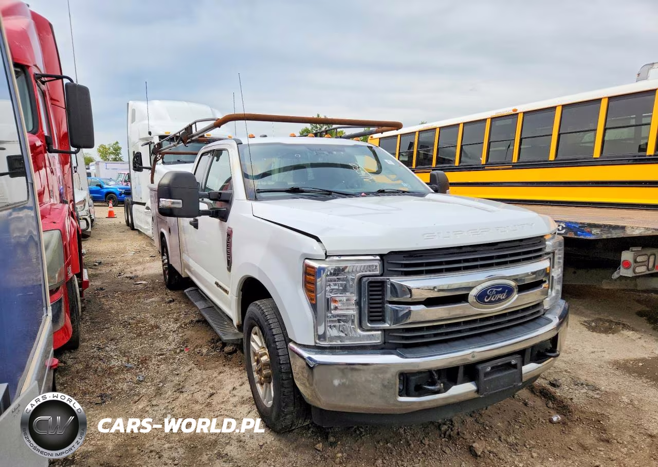 2019 Ford F350 Super Duty VIN:1FD7X3ET8KEC14198 - 4
