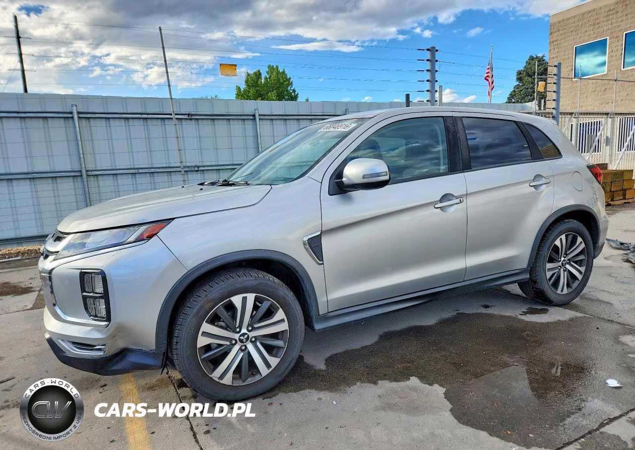 2020 Mitsubishi Outlander Sport Es – zdjęcie 1 z 13