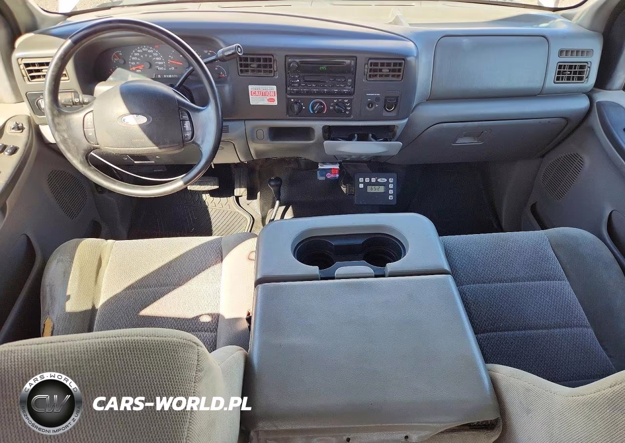 2003 Ford F550 Super Duty VIN:1FDAX57PX3ED63263 - 8