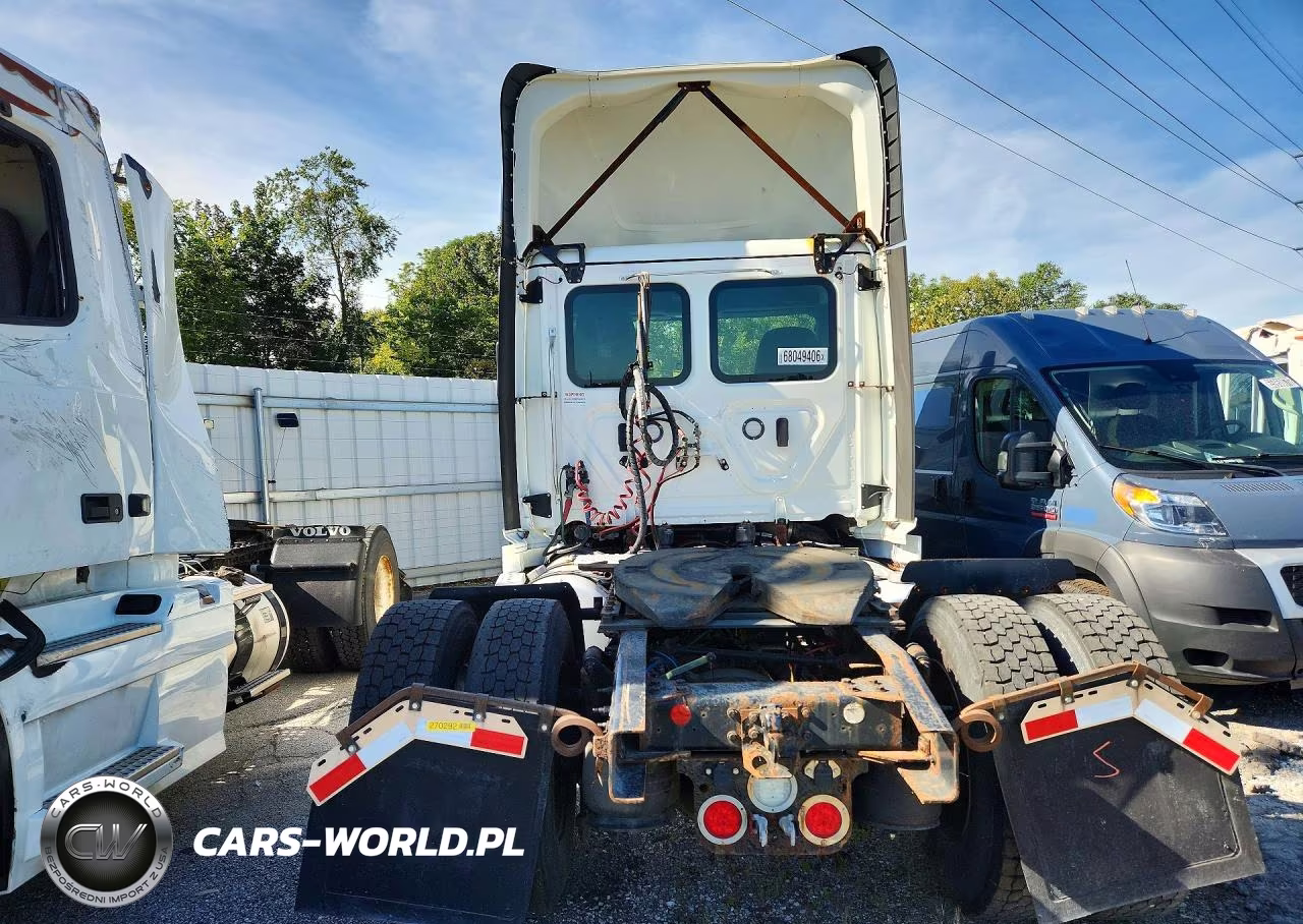2020 Freightliner Cascadia 116 VIN:1FUBHTDV2LLLX7482 - 6