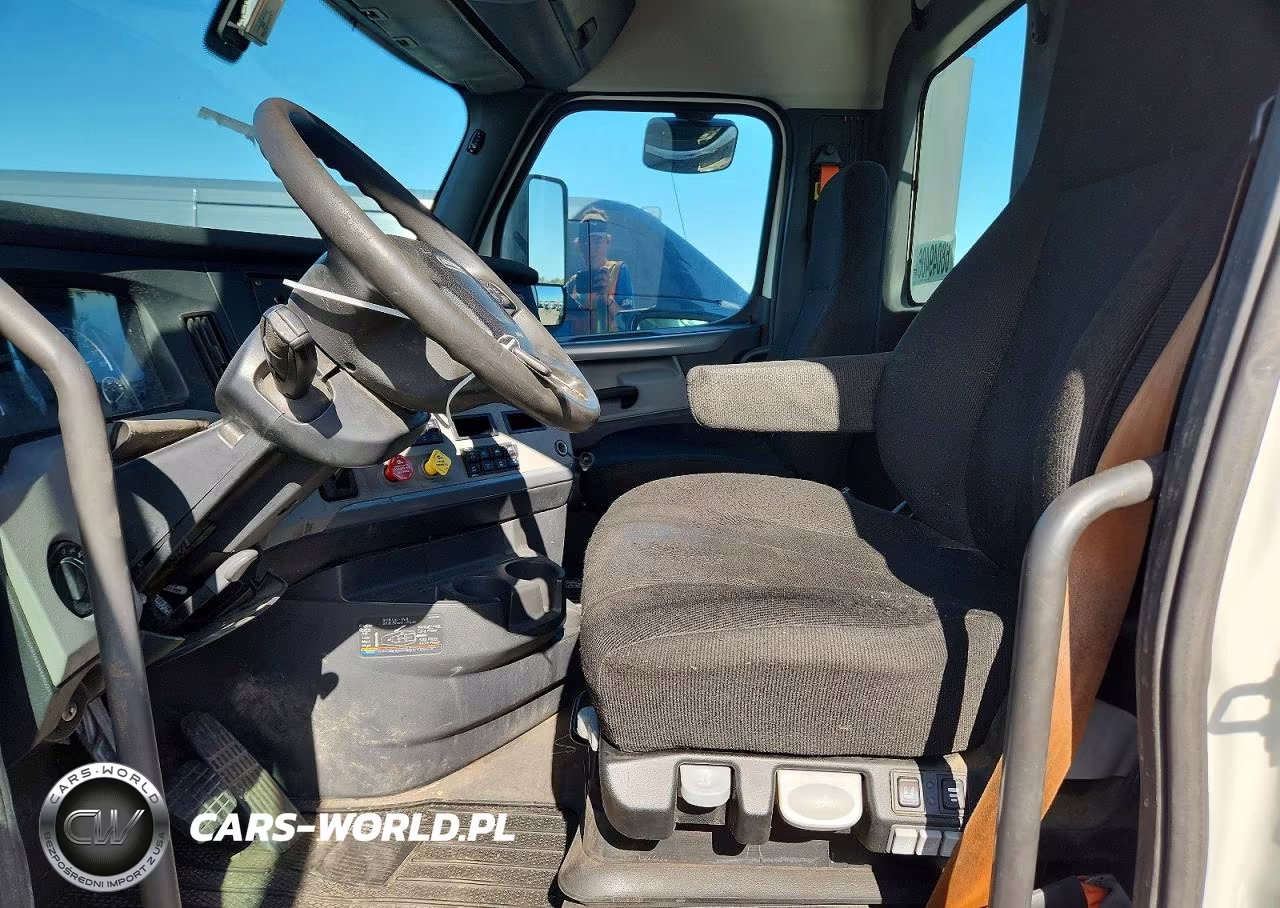 2020 Freightliner Cascadia 116 VIN:1FUBHTDV2LLLX7482 - 7