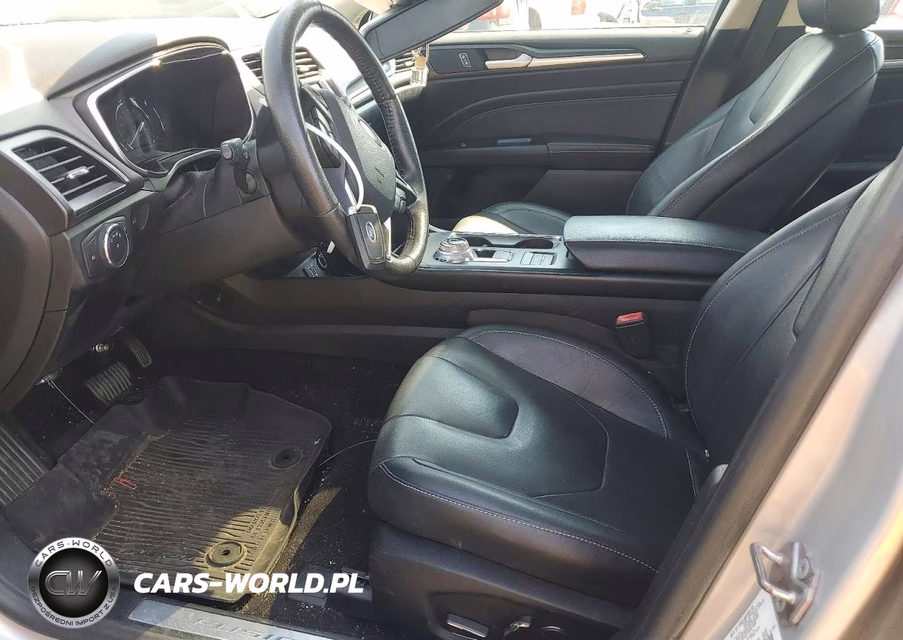 2019 Ford Fusion Titanium VIN:3FA6P0RU2KR241837 - 7
