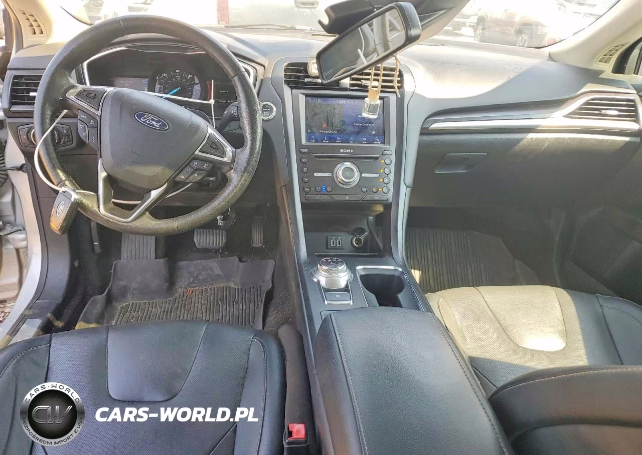 2019 Ford Fusion Titanium VIN:3FA6P0RU2KR241837 - 8