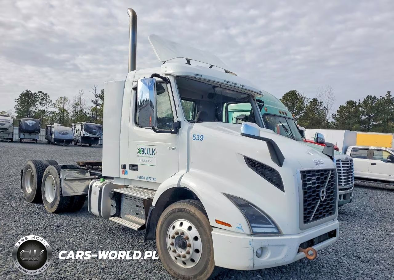 2021 Volvo Vnr Semi Truck
