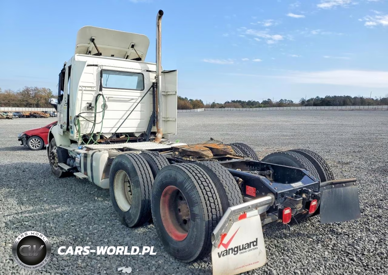 2021 Volvo Vnr Semi Truck VIN:4V4WC9EH8MN284611 - 3