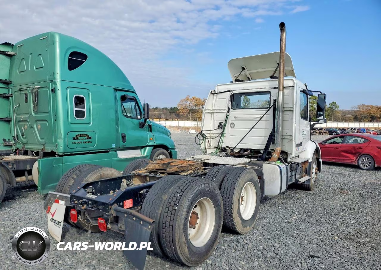 2021 Volvo Vnr Semi Truck VIN:4V4WC9EH8MN284611 - 4