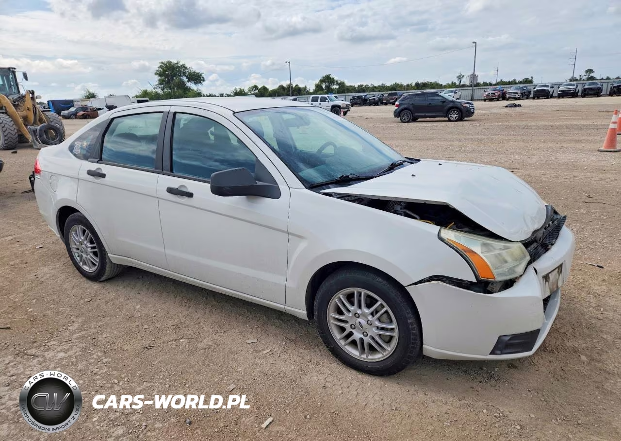 2009 Ford Focus Se VIN:1FAHP35N99W189669 - 4