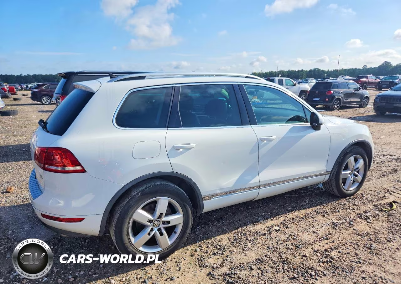 2012 Volkswagen Touareg V6 VIN:WVGEF9BP2CD008936 - 3