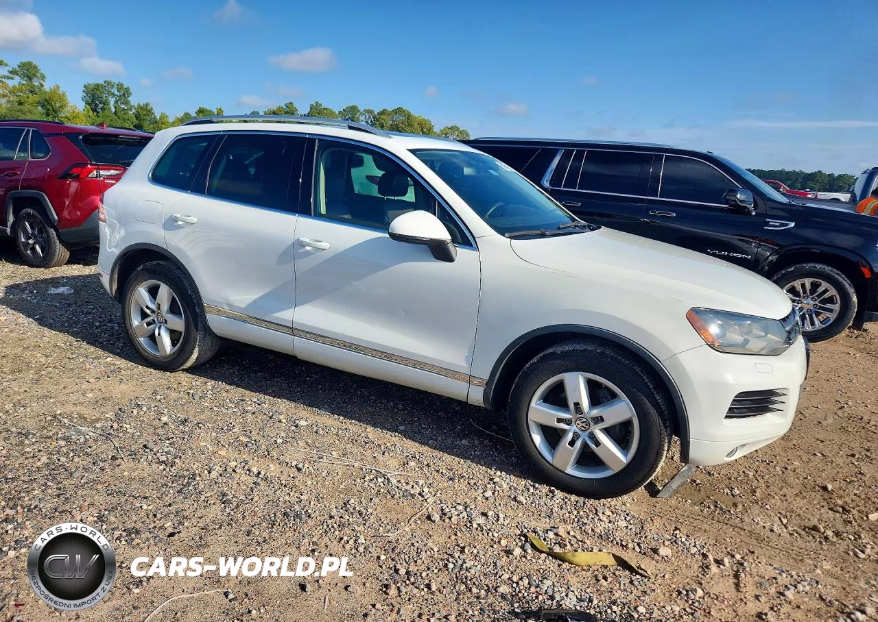 2012 Volkswagen Touareg V6 VIN:WVGEF9BP2CD008936 - 4
