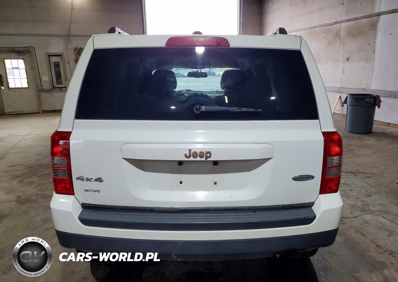 2014 Jeep Patriot Latitude VIN:1C4NJRFB7ED651397 - 6