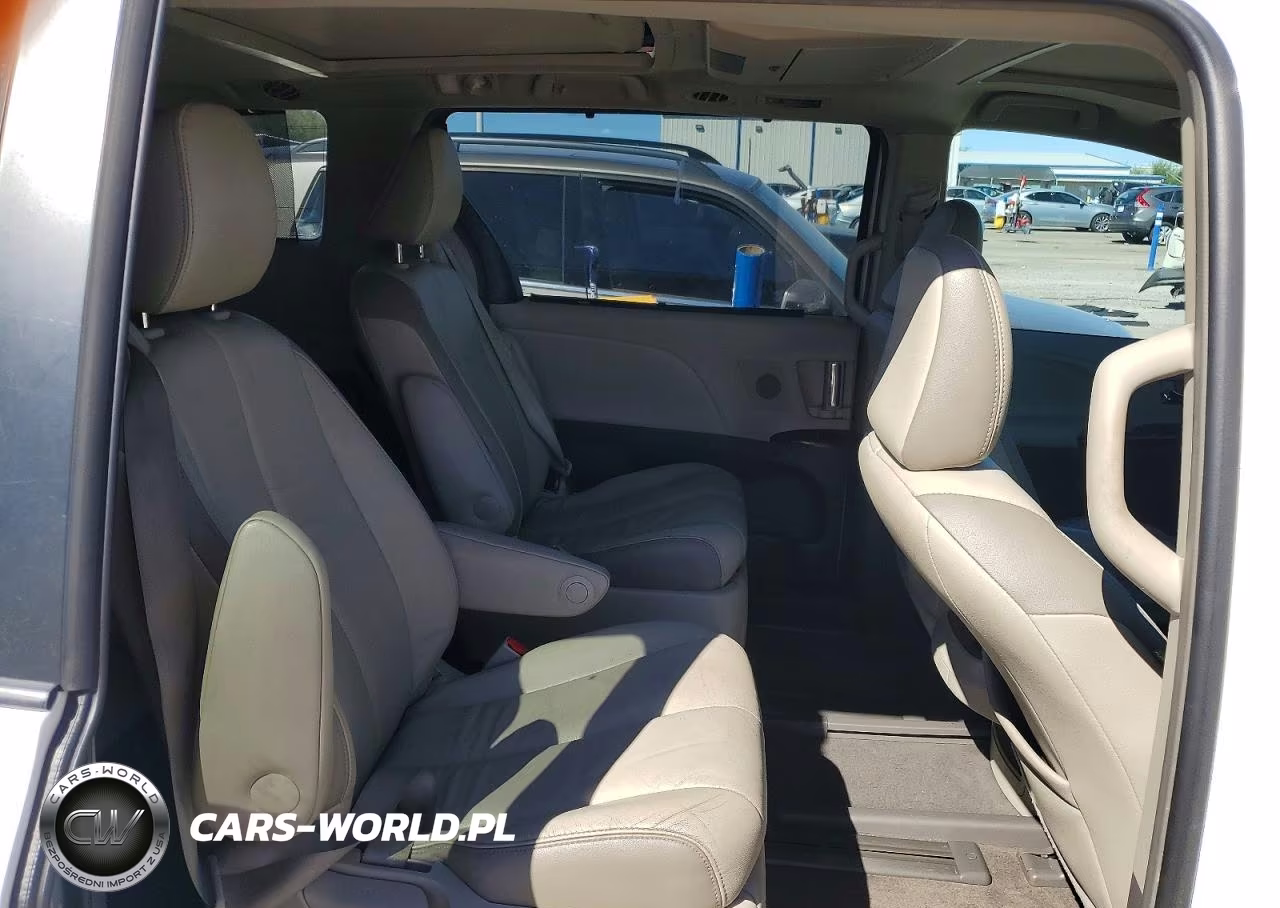 2014 Toyota Sienna Limited 7-Passenger VIN:5TDYK3DC7ES437940 - 11