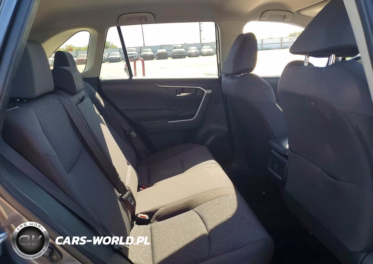 2021 Toyota Rav4 Hybrid Xle VIN:JTMR6RFV8MD017639 - 11