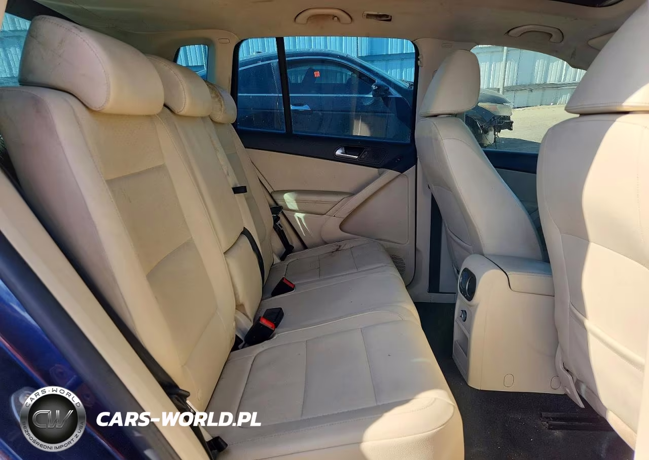 2011 Volkswagen Tiguan S VIN:WVGAV7AX8BW506181 - 11