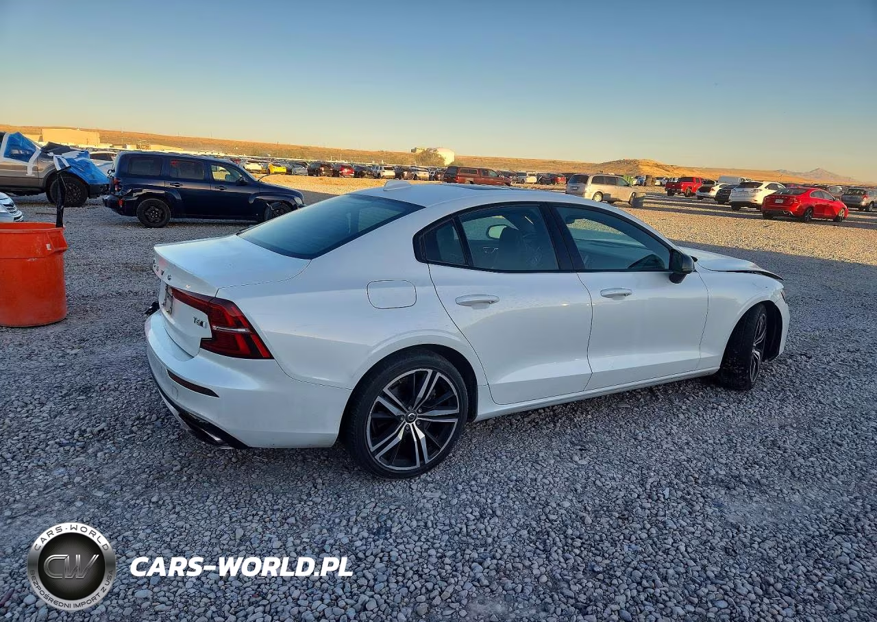 2021 Volvo S60 T6 R-Design VIN:7JRA22TMXMG091446 - 3