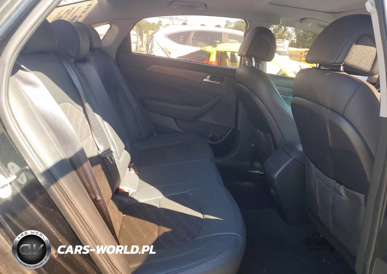 2017 Hyundai Sonata Sport VIN:5NPE34AF8HH547409 - 10