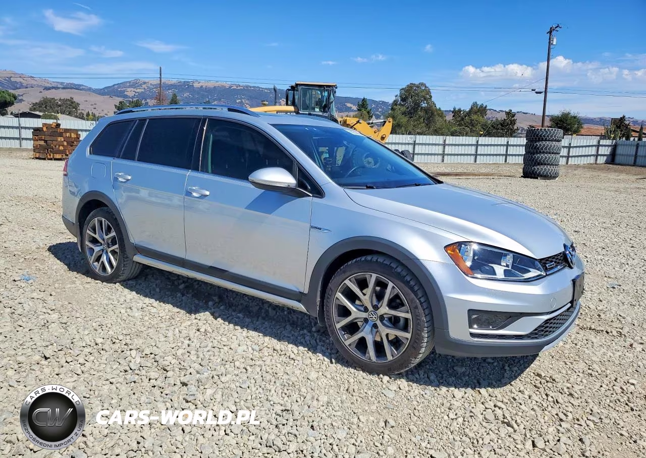 2017 Volkswagen Golf Alltrack S VIN:3VWH17AU4HM524199 - 4