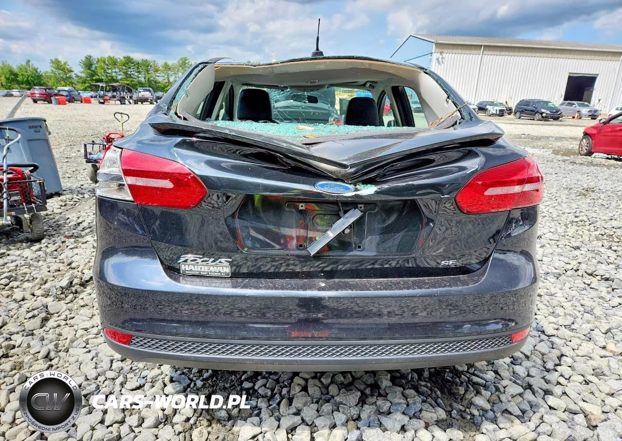 2015 Ford Focus Se VIN:1FADP3F24FL353250 - 6