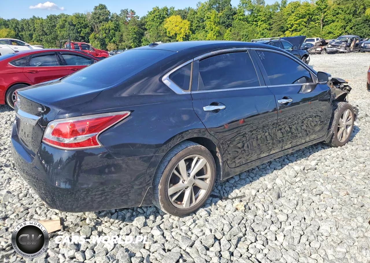 2015 Nissan Altima VIN:1N4AL3AP7FN899921 - 3