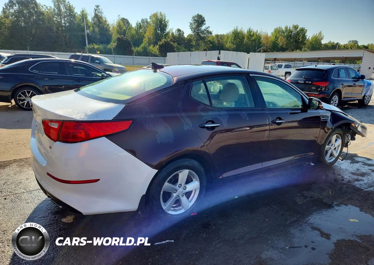 2015 Kia Optima Lx VIN:5XXGM4A79FG482822 - 3