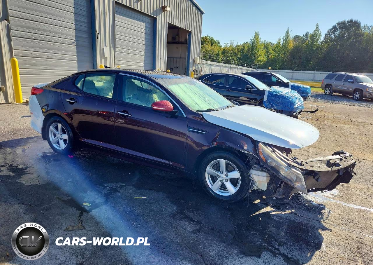 2015 Kia Optima Lx VIN:5XXGM4A79FG482822 - 4
