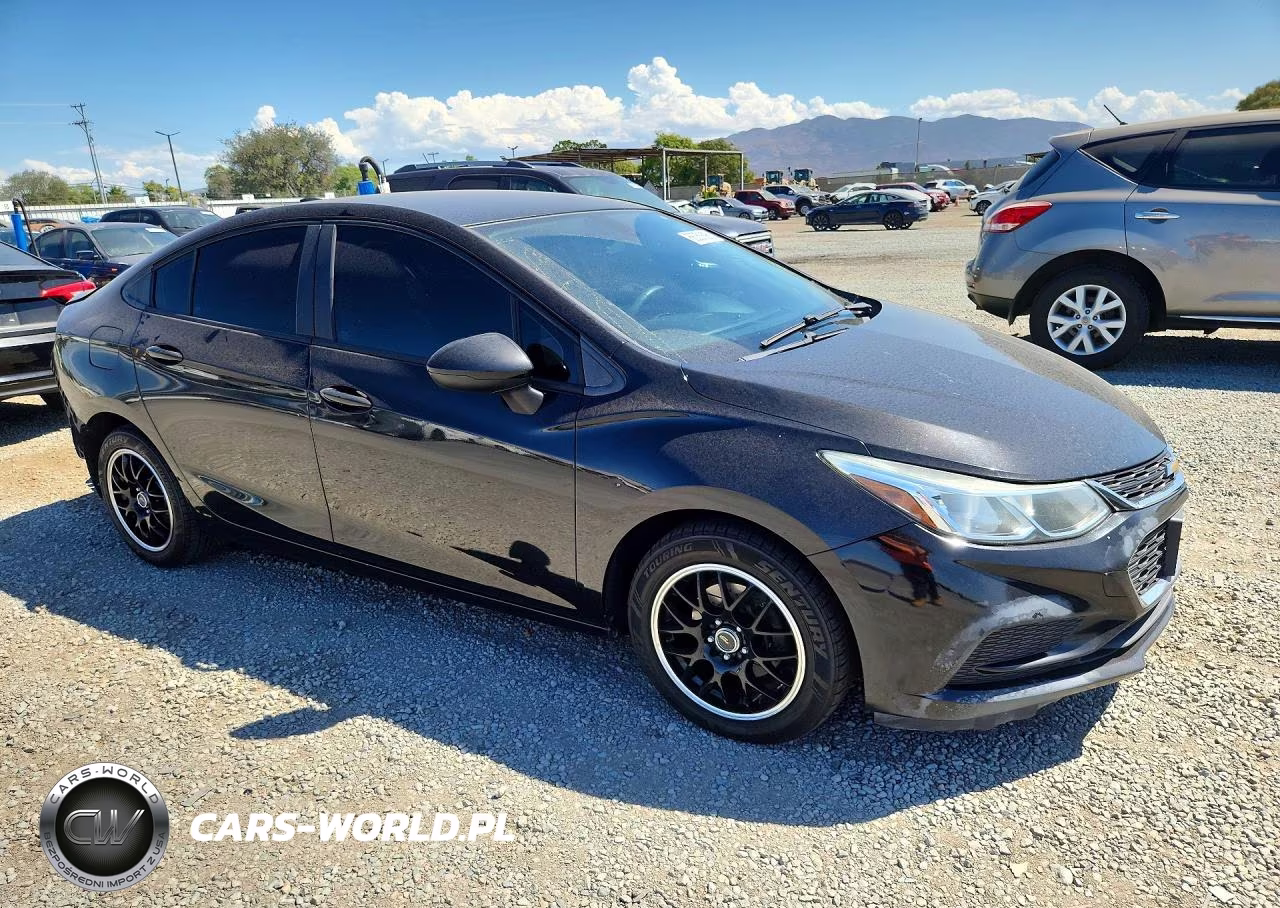 2017 Chevrolet Cruze Ls VIN:1G1BC5SM6H7256331 - 4