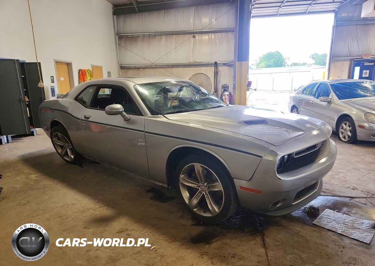2015 Dodge Challenger Sxt VIN:2C3CDZAG2FH708776 - 4