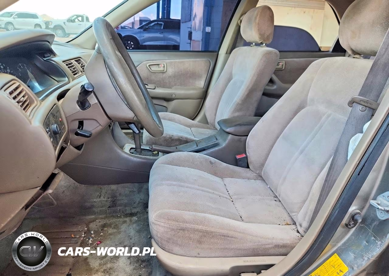 1999 Toyota Camry Le VIN:JT2BG28KXX0283841 - 7