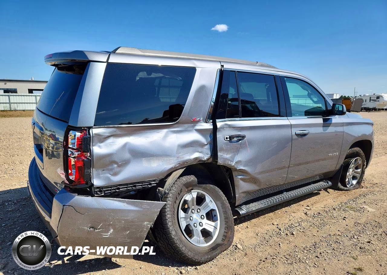 2018 Chevrolet Tahoe K1500 Lt VIN:1GNSKBKC6JR305819 - 3