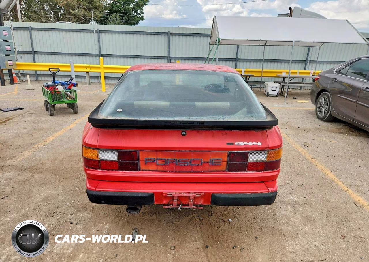 1983 Porsche 944 VIN:WP0AA0943DN455649 - 6