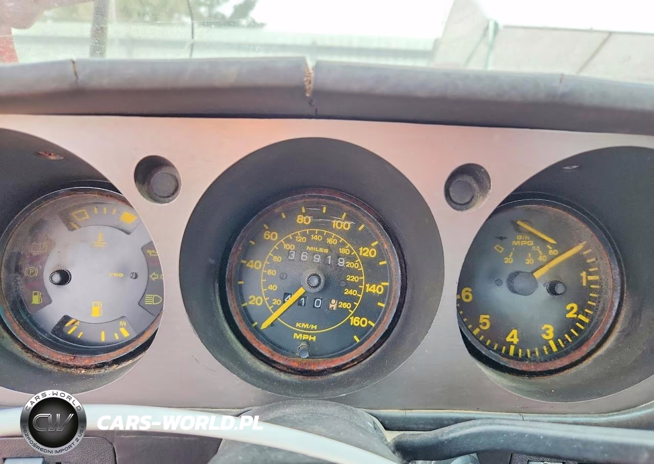 1983 Porsche 944 VIN:WP0AA0943DN455649 - 9