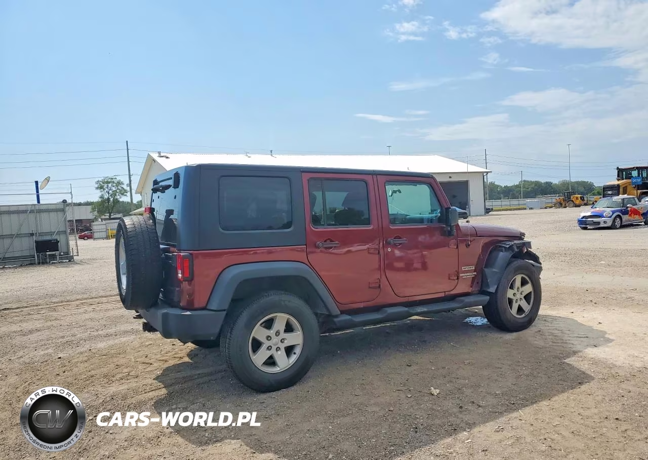 2010 Jeep Wrangler Unlimited Sport VIN:1J4BA3H18AL133085 - 3