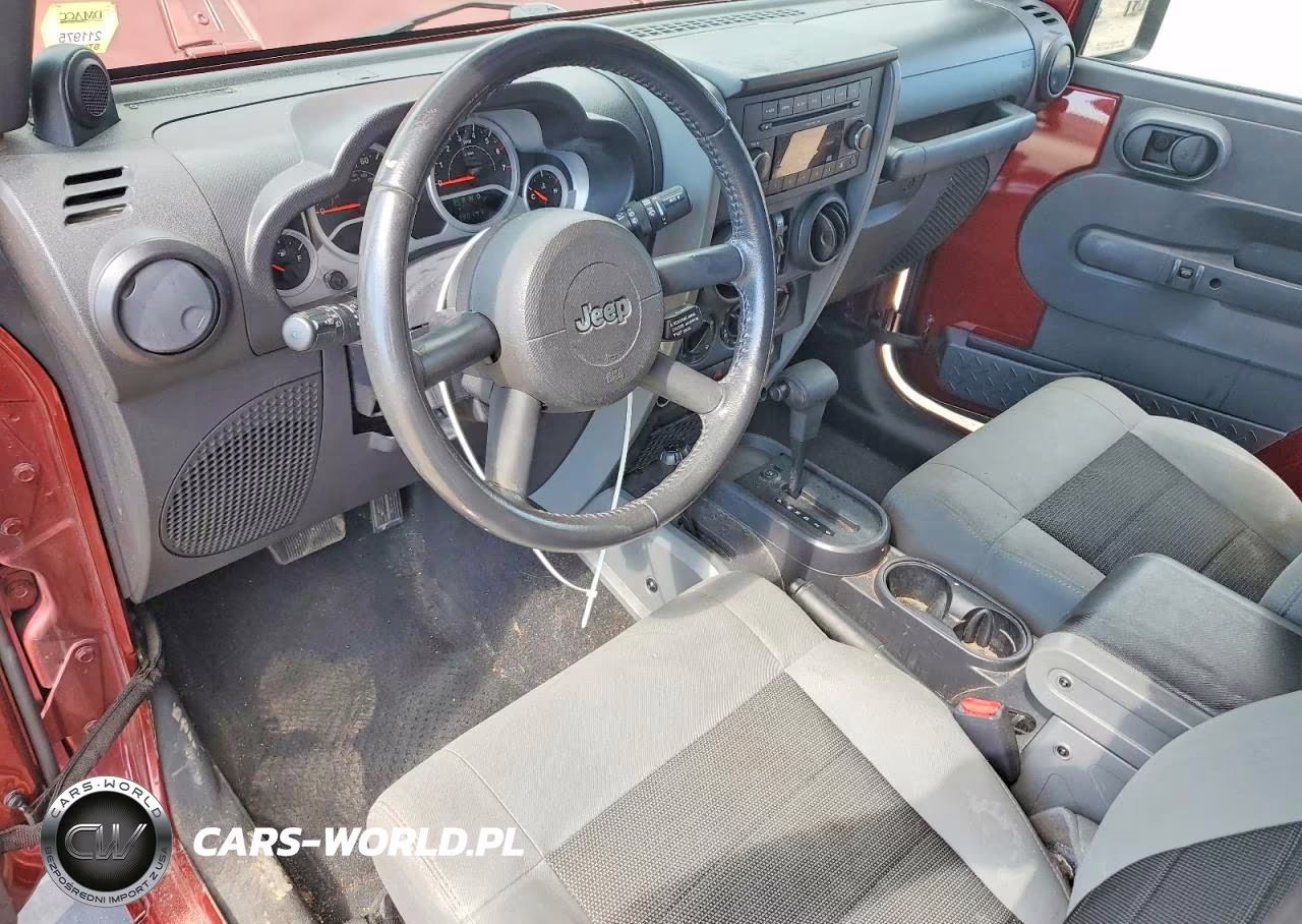 2010 Jeep Wrangler Unlimited Sport VIN:1J4BA3H18AL133085 - 8
