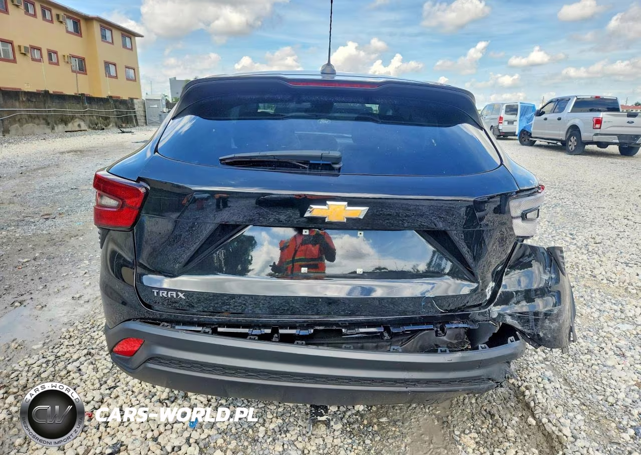 2024 Chevrolet Trax Ls VIN:KL77LFE20RC195402 - 6