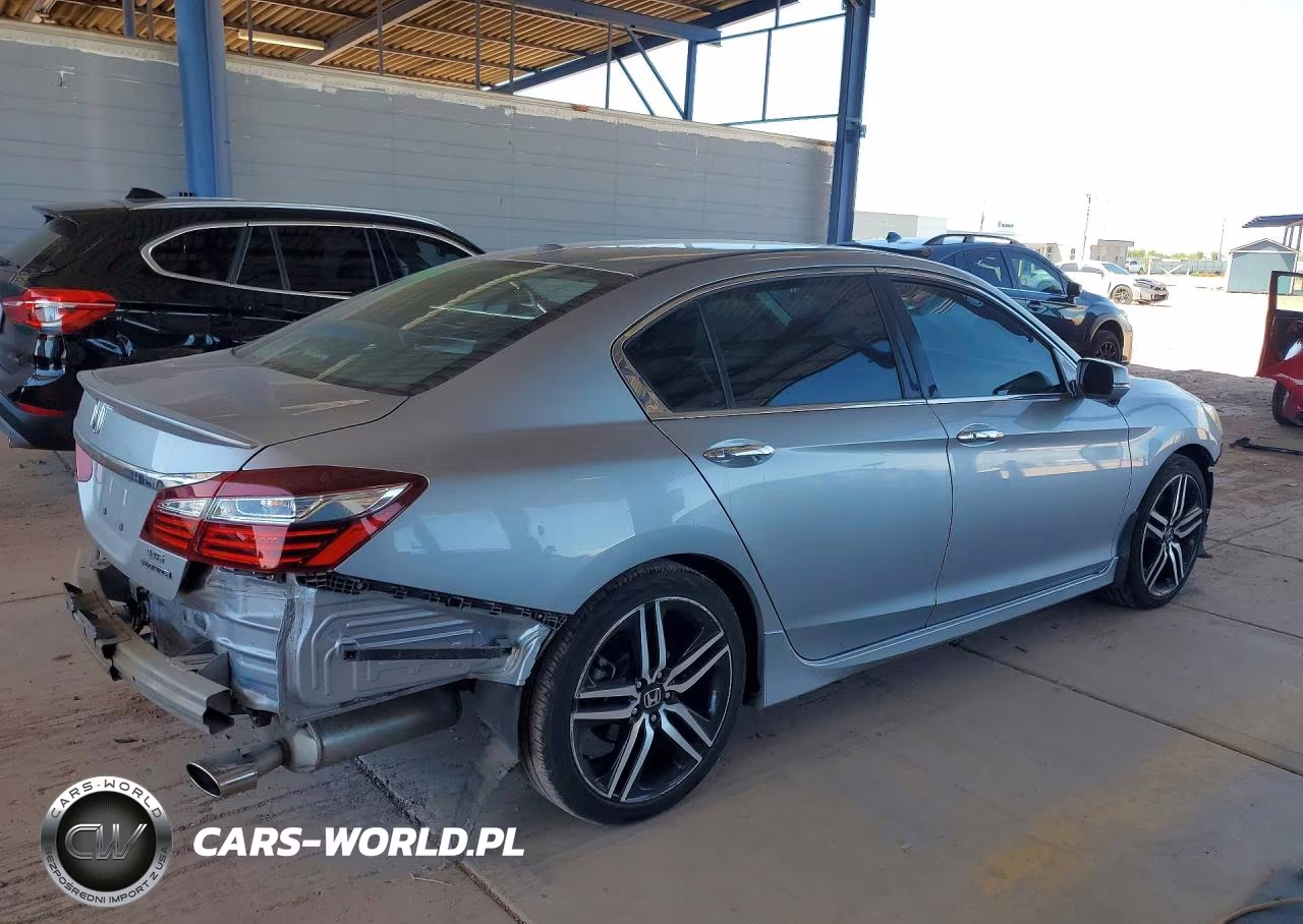 2016 Honda Accord Touring VIN:1HGCR3F91GA027028 - 3