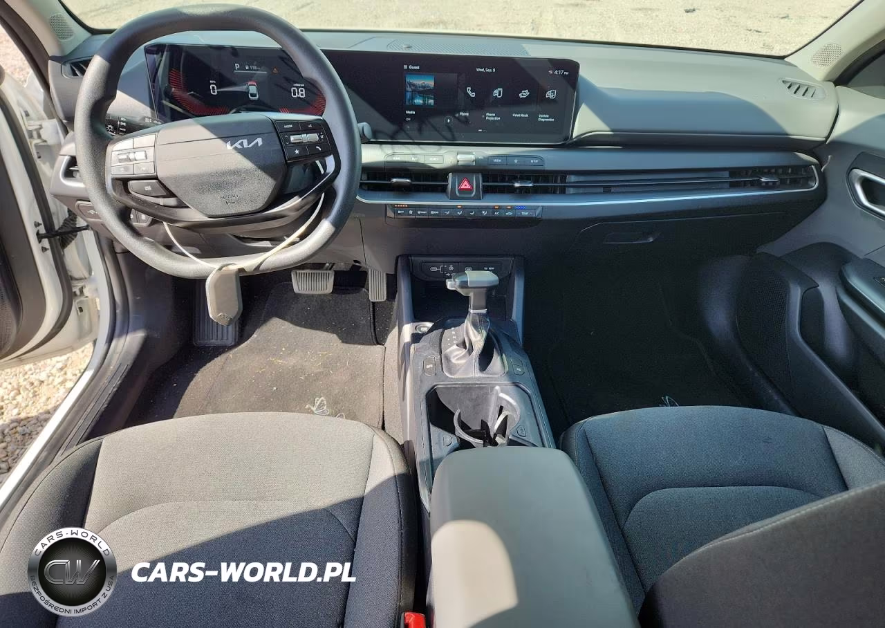 2025 Kia K4 Lxs VIN:3KPFT4DE3SE064915 - 8