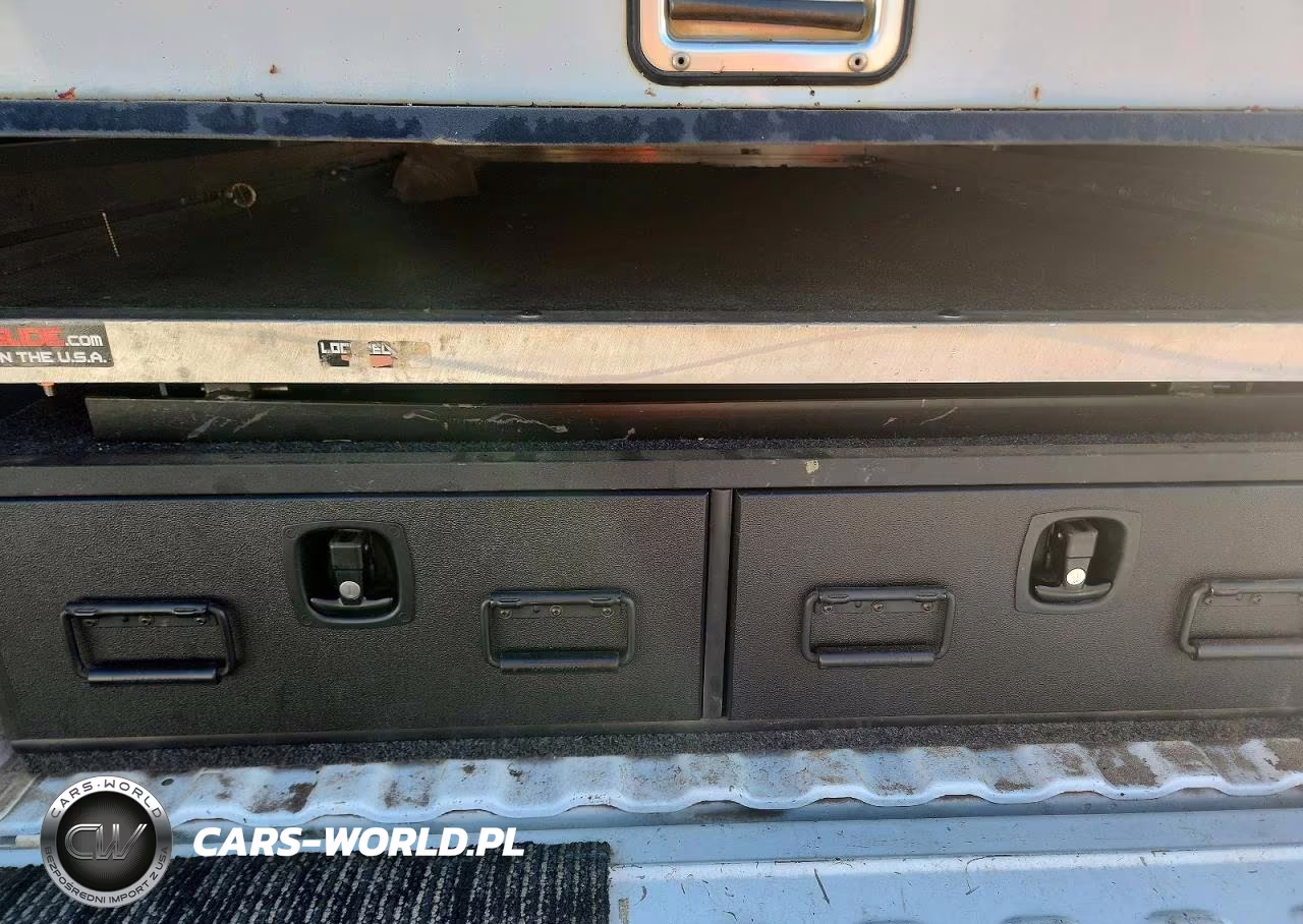 2020 Chevrolet Silverado K3500 VIN:1GC4YSEY2LF301097 - 10
