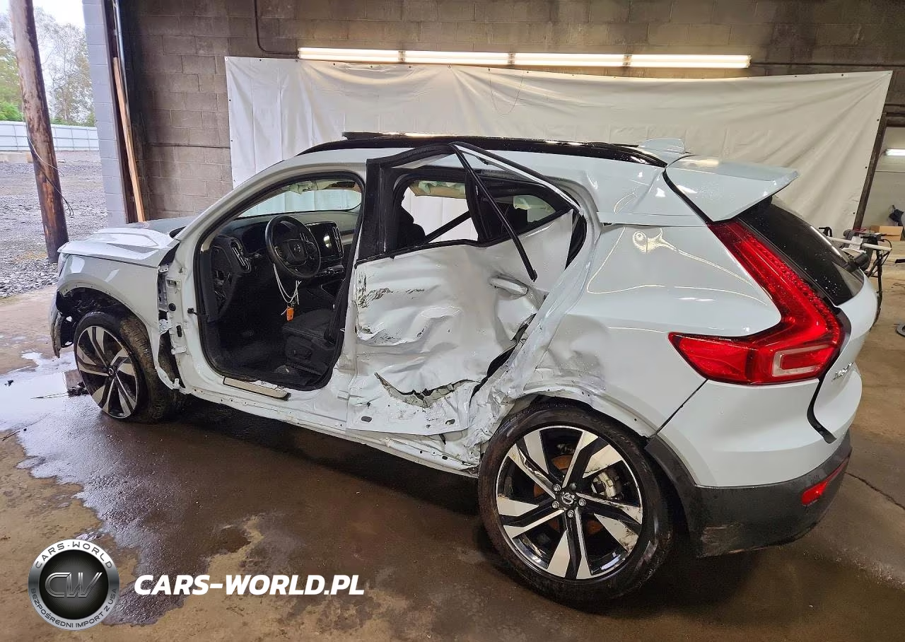 2026 Volvo Xc40 Plus VIN:YV4L12UC0T2785300 - 2