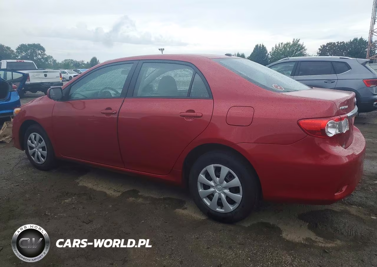 2011 Toyota Corolla Le VIN:2T1BU4EE0BC700733 - 2