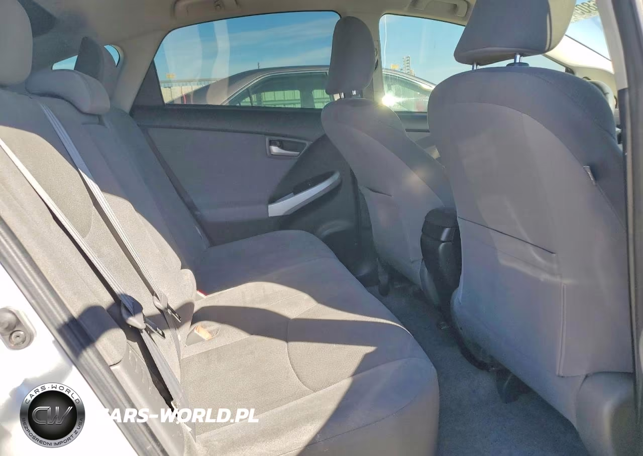 2012 Toyota Prius Two VIN:JTDKN3DU3C5437748 - 10
