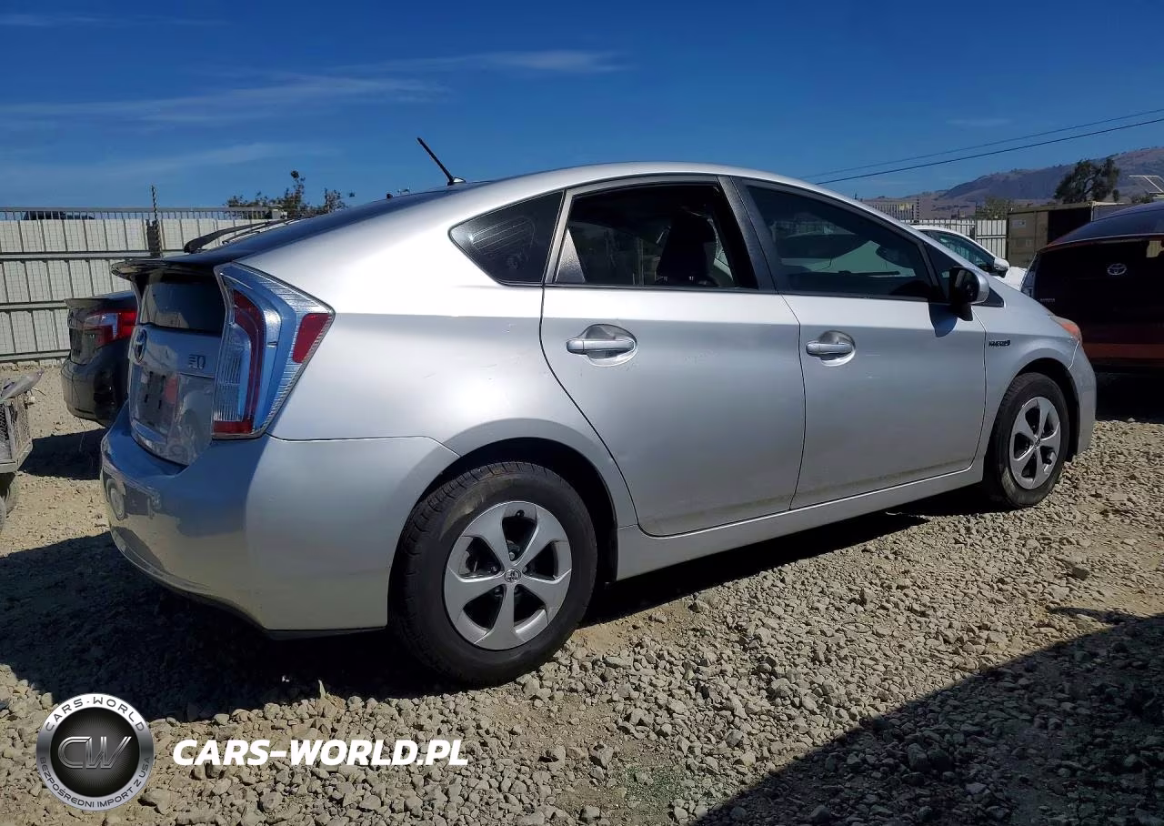 2012 Toyota Prius Two VIN:JTDKN3DU3C5437748 - 3