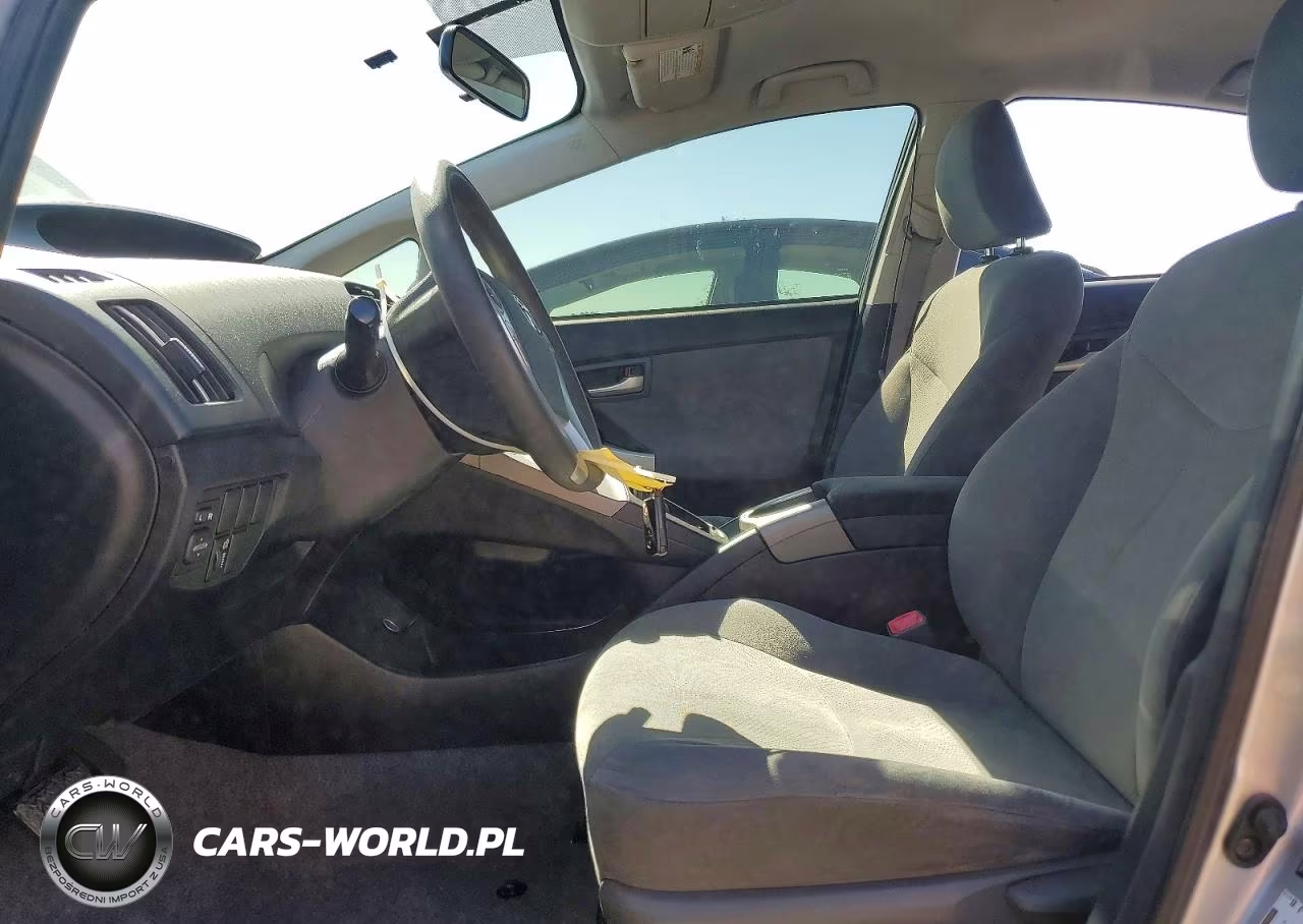 2012 Toyota Prius Two VIN:JTDKN3DU3C5437748 - 7