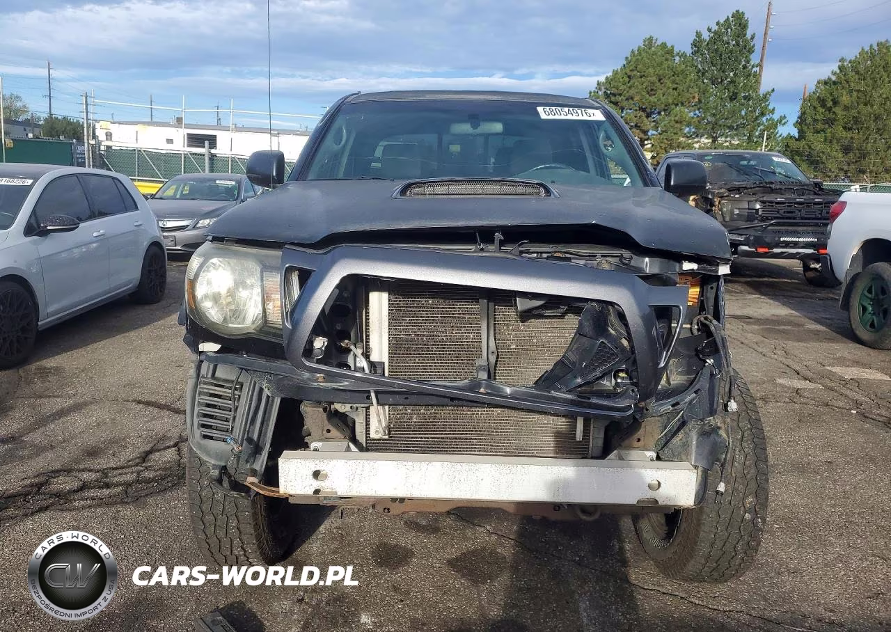 2005 Toyota Tacoma Double Cab VIN:5TELU42N65Z128218 - 5