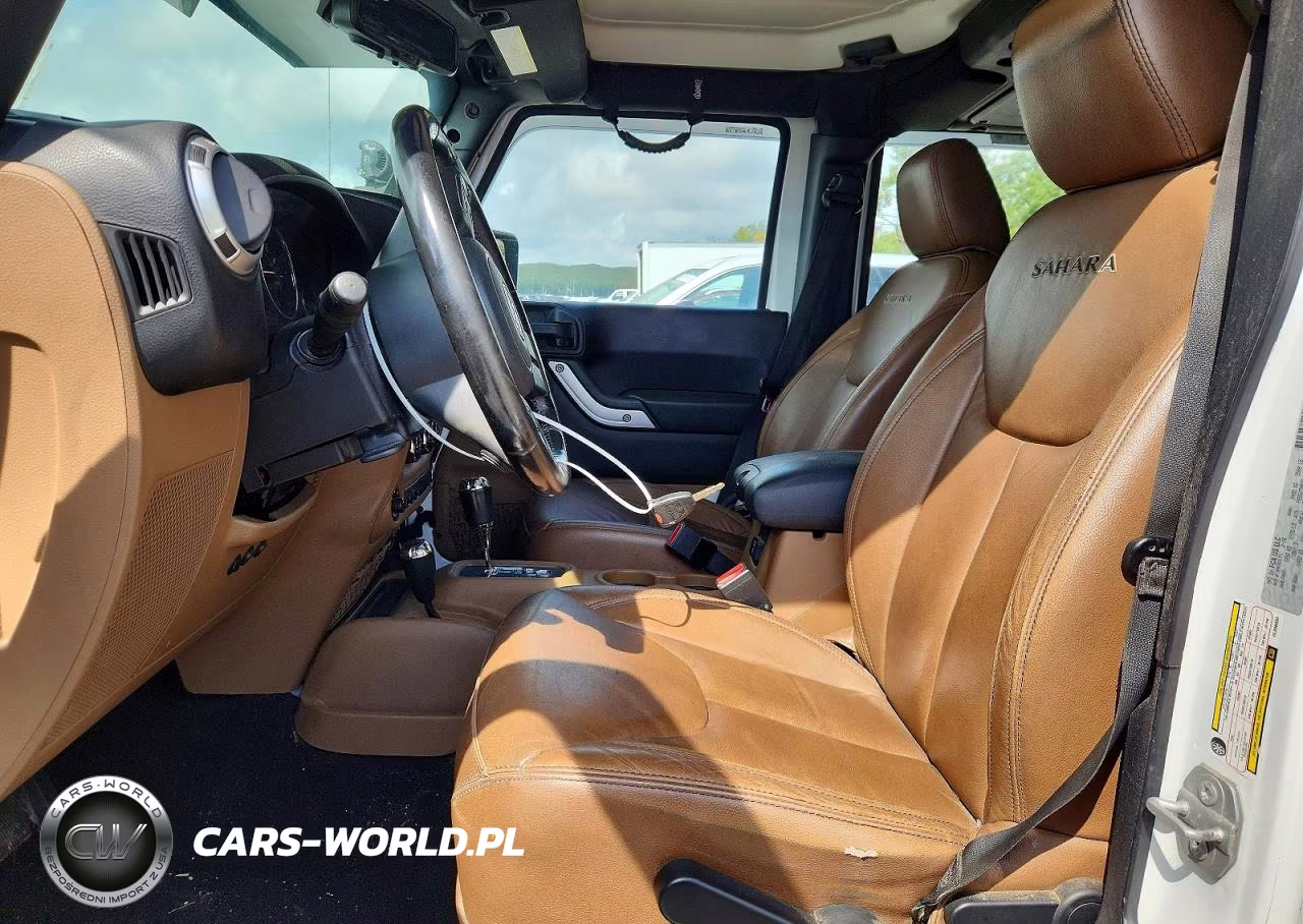 2016 Jeep Wrangler Unlimited Sahara VIN:1C4BJWEG3GL206033 - 7
