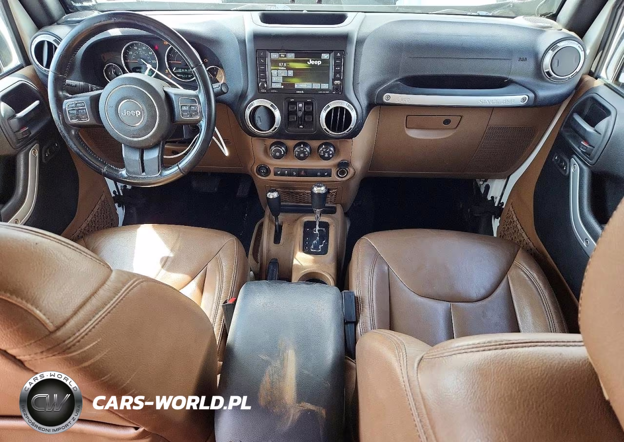 2016 Jeep Wrangler Unlimited Sahara VIN:1C4BJWEG3GL206033 - 8