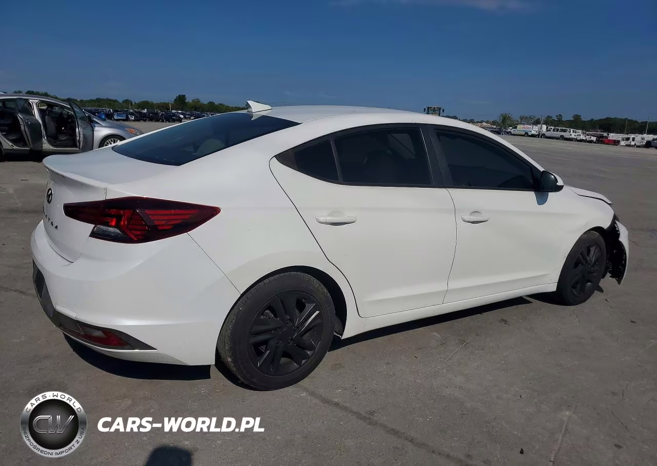 2019 Hyundai Elantra Sel VIN:5NPD84LF8KH406860 - 3