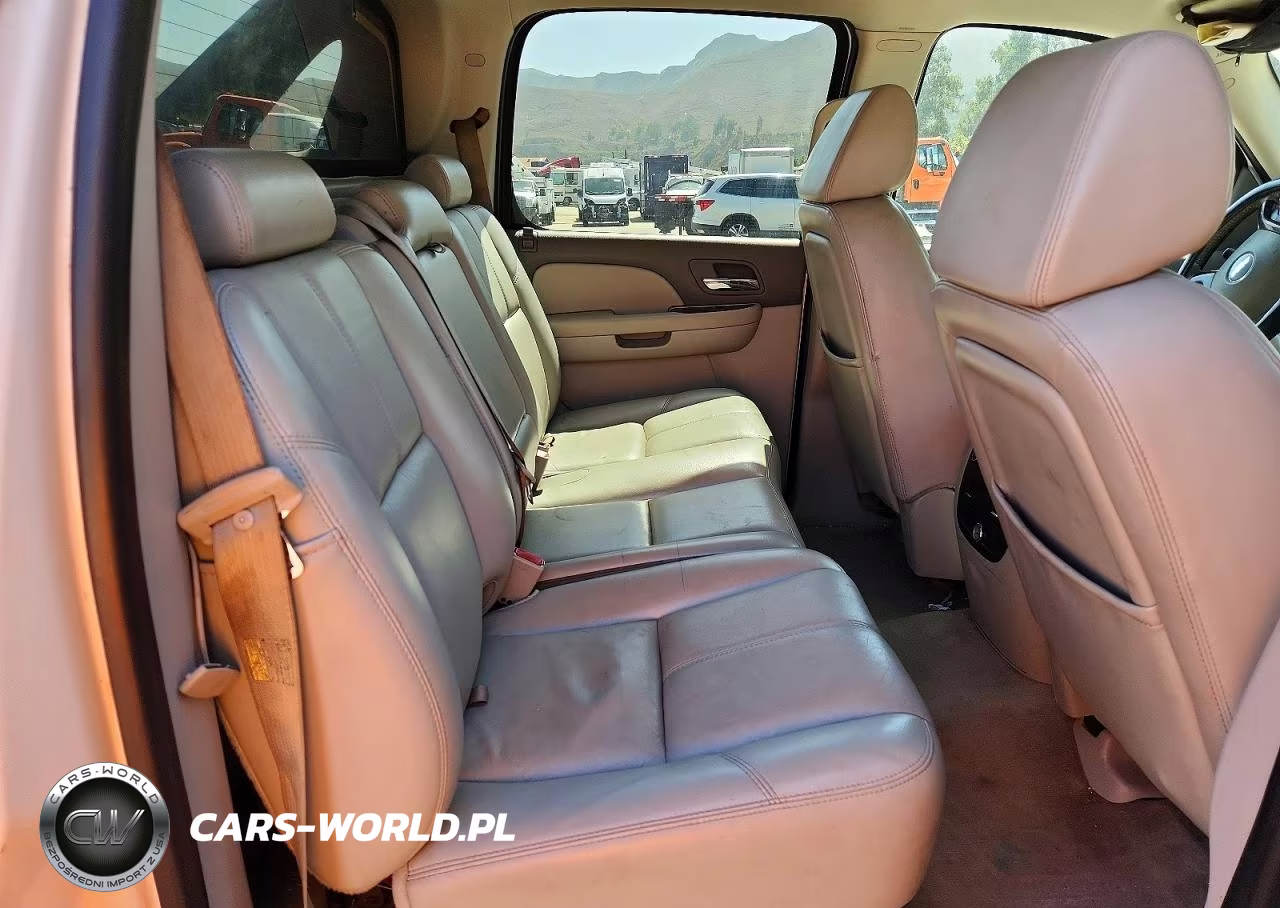2007 Chevrolet Avalanche K1500 VIN:3GNFK12327G173596 - 10