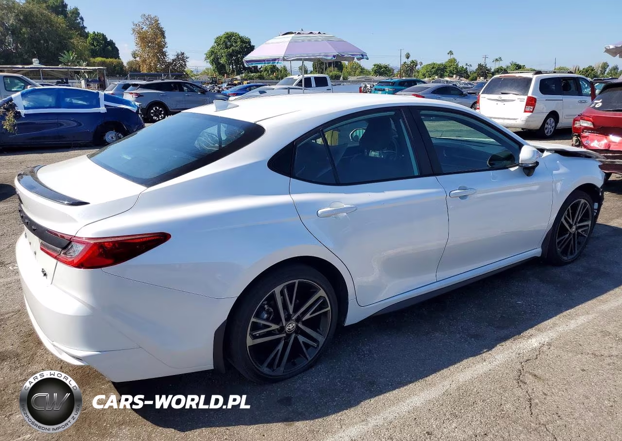2026 Toyota Camry Xse VIN:4T1DAACK6TU706321 - 3