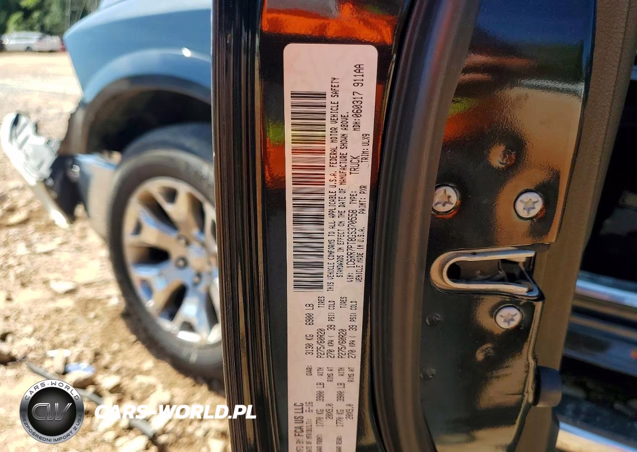 2016 Ram 1500 Longhorn VIN:1C6RR7PT8GS370558 - 12