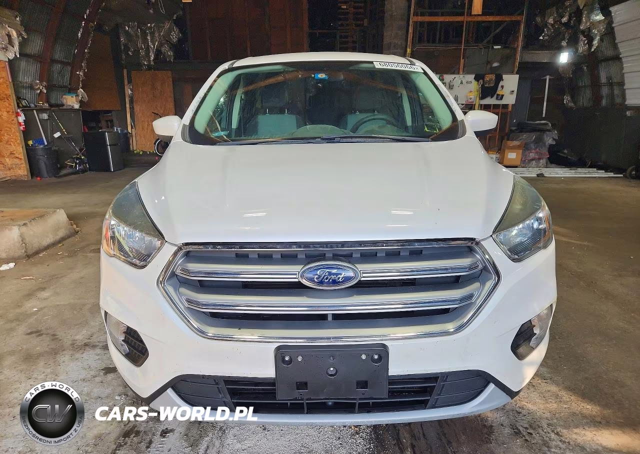 2017 Ford Escape Se VIN:1FMCU0GD6HUC77195 - 5