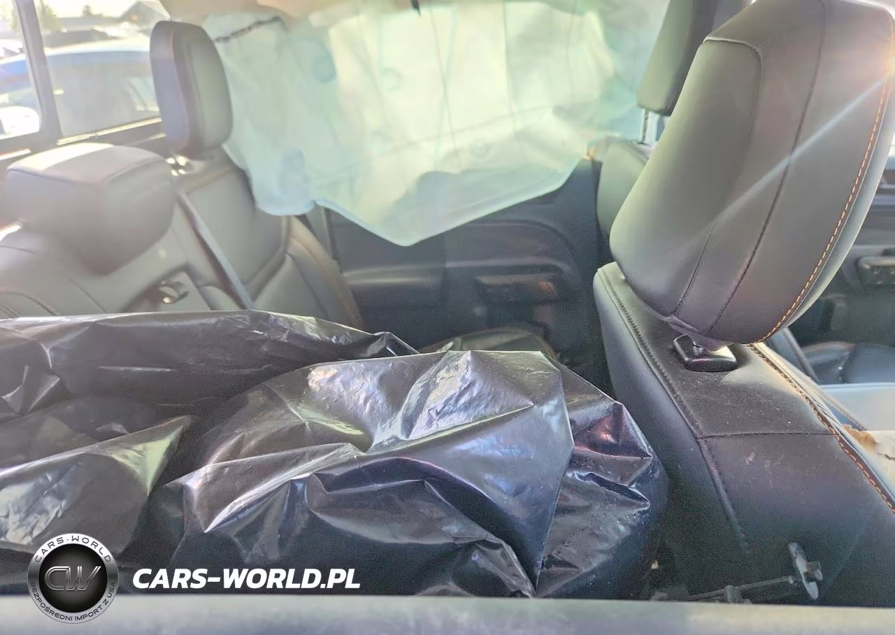 2024 Ford Maverick Lariat Tremor VIN:3FTTW8R93RRA13074 - 10